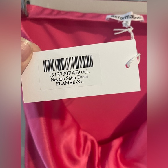 Reformation Nevaeh Satin Strapless Gown Flambé Pink Size XL NWT - Picture 7 of 10